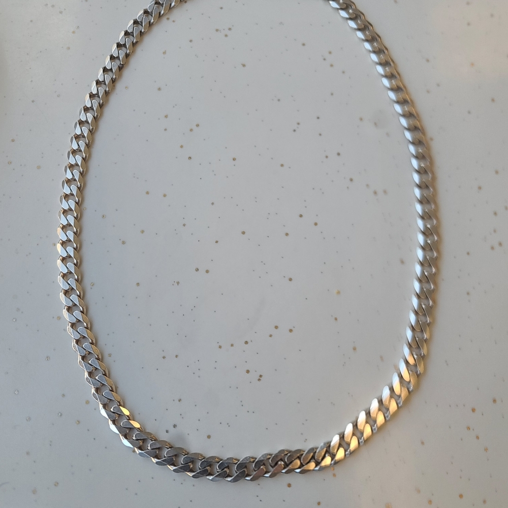 Sterlining Silver Chain Necklace